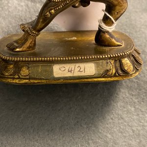 Een Sino-Tibetaanse verguld bronzen figuur van Hayagriva, 18/19e eeuw — foto 17