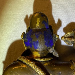 Een Sino-Tibetaanse verguld bronzen figuur van Vajrapani, 17/18e eeuw — foto 13