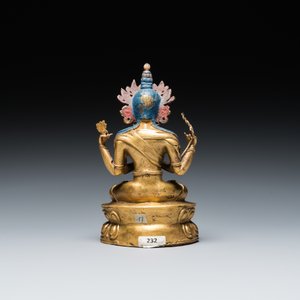 Een Sino-Tibetaanse vergulde bronzen Avalokitesvara, 17/18e eeuw — foto 4