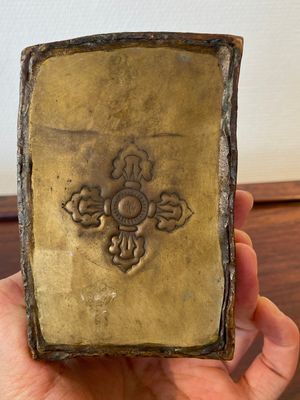 Een Sino-Tibetaanse vergulde en verzilverde bronzen genezende Boeddha of Bhaishajyaguru, 19e eeuw — foto 10