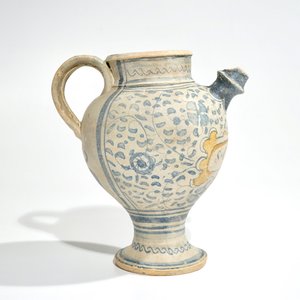 Een siroopkan in Antwerpse majolica met polychrome cartouche, midden 16e eeuw — foto 4