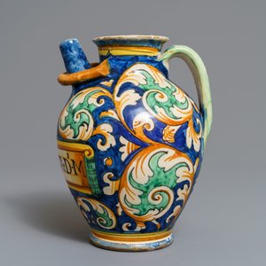 Een siroopkan in Italiaanse majolica, Montelupo, 17e eeuw — foto 2