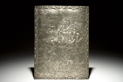 Een stalen plaat met laagreliëf voorstelling van "Cesar bij het hoofd van Pompeius”, mog. Neurenberg, Duitsland, 17e eeuw