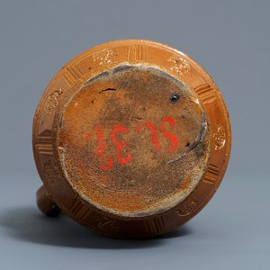 Een steengoed 'keurvorsten' kruik met tinnen deksel, Raeren, gedat. 1603 — foto 5