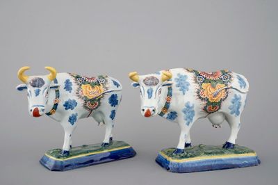 Een stel polychrome Delftse koeien, 18e eeuw