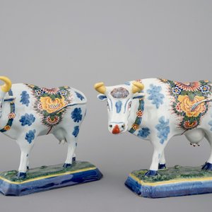 Een stel polychrome Delftse koeien, 18e eeuw — foto 1