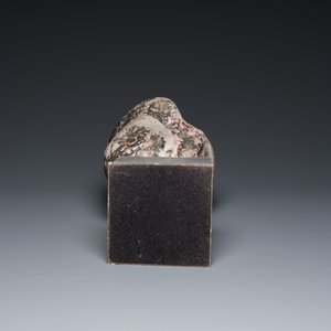 Een stenen Khmer hoofd met sporen van polychromie, Cambodja of Thailand, 13/16e eeuw — foto 7