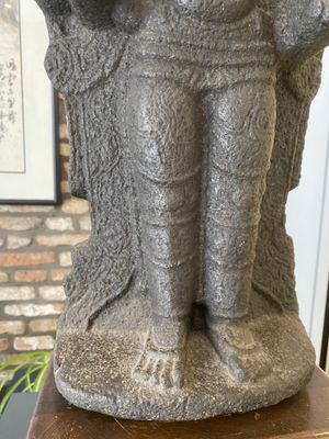 Een stenen sculptuur van Lakshmi, India, 13/15e eeuw — foto 14