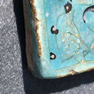 Een stervormige tegel met Lajvardina glazuur met turquoise fondkleur, Kashan, Iran, 13e eeuw — foto 12