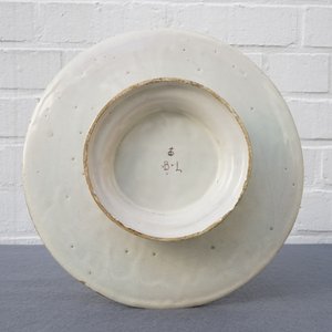 Een tazza met landschap in Italiaanse majolica, Pavia, atelier Levantino, 18e eeuw — foto 14