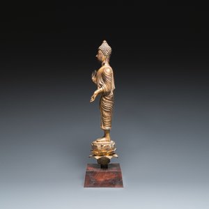 Een Thaise vergulde bronzen Boeddha Shakyamuni in Lan Na-stijl, wellicht 16e eeuw — foto 4