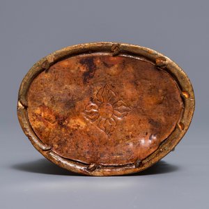 Een Tibetaanse ingelegde verguld bronzen figuur van Tara, 19/20e eeuw — foto 6