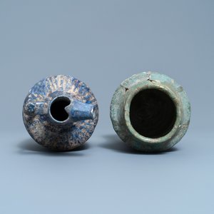 Een turquoise albarello en een blauw-geglazuurde kan in islamitisch aardewerk, Iran of Syrië, 12/13e eeuw — foto 5