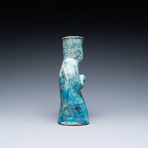 Een turquoise- en zwart-geglazuurde aardewerken figuratieve kan, Kashan, Iran, 12/13e eeuw — foto 3