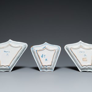 Een uiterst zeldzaam blauw-wit Delfts negendelig hors-d'oeuvre stel, eind 17e eeuw — foto 8