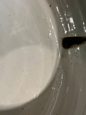 Een uiterst zeldzame blauw-witte Delftse tuitpot, begin 18e eeuw — foto 15