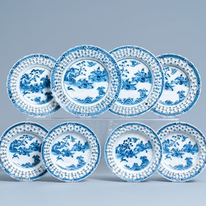 Een uitgebreid Chinees blauw-wit servies met jachtdecor, 18/19e eeuw — foto 42