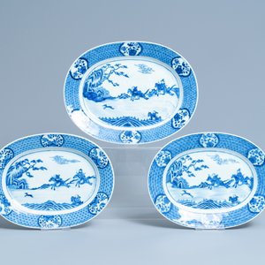 Een uitgebreid Chinees blauw-wit servies met jachtdecor, 18/19e eeuw — foto 50