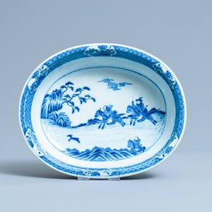 Een uitgebreid Chinees blauw-wit servies met jachtdecor, 18/19e eeuw — foto 7