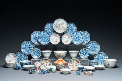 Een uitgebreide en diverse collectie Chinees porselein, Kangxi en later