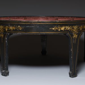 Een uitzonderlijk groot Chinees rijsttafelservies in Canton email in originele Cantonese vergulde en gelakte presenteertafel, 18/19e eeuw — foto 10