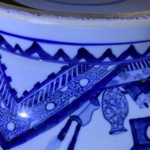 Een uitzonderlijk grote Chinese blauw-witte kom, Kangxi — foto 23