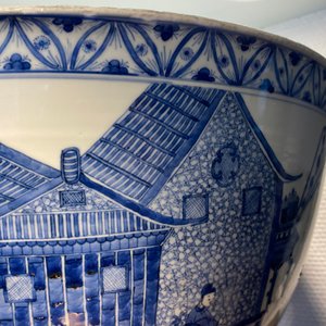 Een uitzonderlijk grote Chinese blauw-witte kom, Kangxi — foto 46