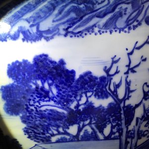 Een uitzonderlijk grote Chinese blauwwitte vissenkom, 19e eeuw — foto 11