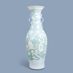 Een uitzonderlijk grote Chinese vaas met opgelegde draken op celadon fondkleur, 19e eeuw — foto 1