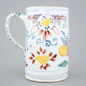 Een uitzonderlijk grote polychrome Delftse pint, 18e eeuw — foto 4