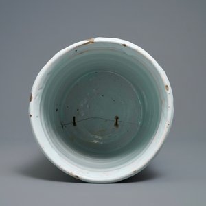 Een uitzonderlijke grote blauw-witte albarello-type apothekerspot, Nevers, Frankrijk, 18e eeuw — foto 5