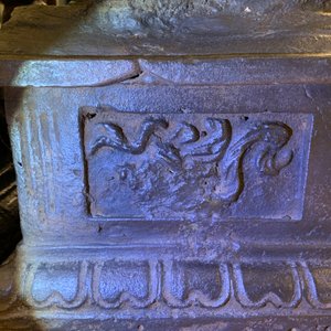 Een uitzonderlijke grote bronzen figuur van Boeddha, Nepal, 18e eeuw — foto 29