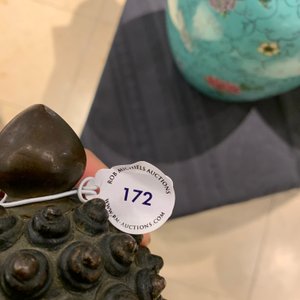 Een uitzonderlijke grote bronzen figuur van Boeddha, Nepal, 18e eeuw — foto 33