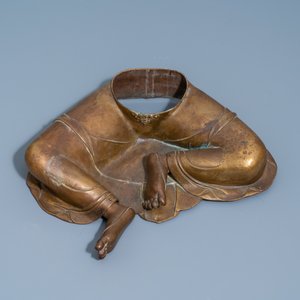 Een uitzonderlijke grote bronzen figuur van de Witte Tara, Nepal, 19e eeuw — foto 14