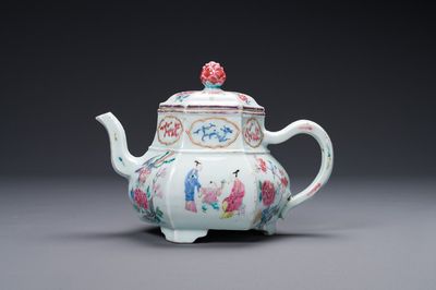 Een uitzonderlijke grote zeshoekige Chinese famille rose theepot met deksel, Yongzheng