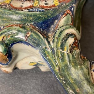 Een uitzonderlijke polychrome Delftse zakhorlogehouder, gedateerd 1772 — foto 8