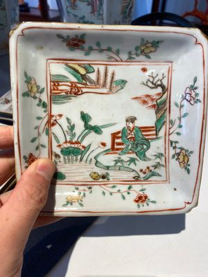 Een uitzonderlijke set van vijf vierkante Chinese wucai ko-sometsuke schotels voor de Japanse markt, Transitie periode — foto 2