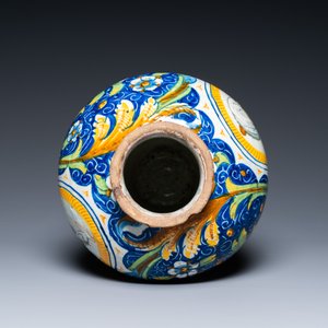 Een 'vaso a palla' in Italiaanse majolica met een man met een tulband, atelier Maestro Domenico, Venetië, midden 16e eeuw — foto 5