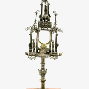 Een verguld zilveren monstrans met inlegwerk van half-edelstenen, gedateerd 1614 — foto 2
