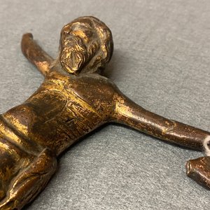 Een vergulde bronzen Corpus, Frankrijk, 14e eeuw — foto 11