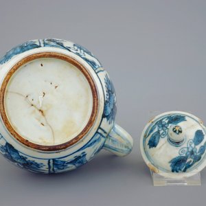 Een verzameling divers Chinees porselein, 17/19e eeuw — foto 9