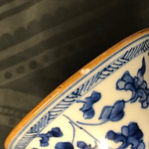 Een vierdelig Chinees blauwwit kaststel met floraal decor, Kangxi — foto 11