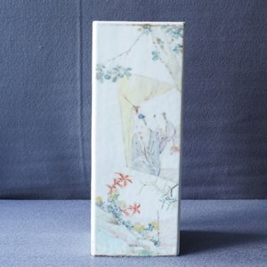 Een vierkante Chinese qianjiang cai hoedensteun, gesign. Mei Fengqiao, 19e eeuw — foto 9