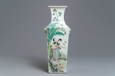 Een vierkante Chinese qianjiang cai vaas, 19/20e eeuw
