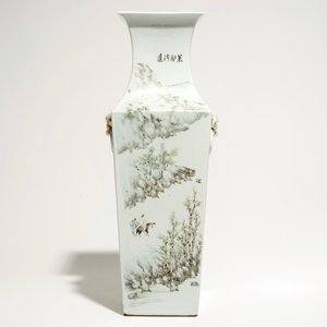 Een vierkante Chinese qianjiang cai vaas, gesigneerd Ma Qing Yun, 19/20e eeuw — foto 3