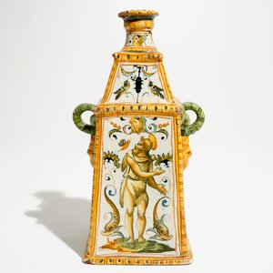 Een vierkante fles in Italiaanse majolica, Urbino, 16e eeuw — foto 4
