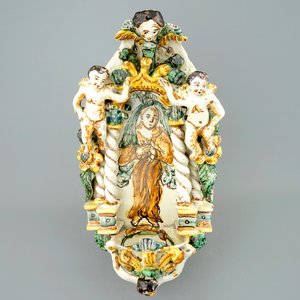 Een wijwatervat in Italiaanse majolica, Ariano Irpino, 18e eeuw — foto 1