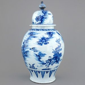 Een zeer grote blauw-witte dekselvaas met chinoiseriedecor, Nevers, 17e eeuw — foto 3