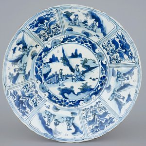 Een zeer grote blauw-witte kraak porseleinen schotel, Wanli, 1573-1619 — foto 1