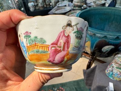 Een zeer uitgebreid Chinees Canton famille rose 81-delig servies, 19e eeuw — foto 62